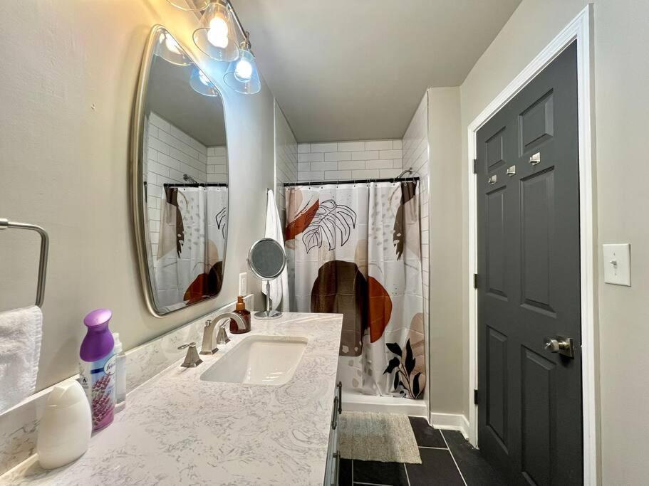 Modern Style Home Near Dt Indy & Major Attractions Indianapolis Exterior foto