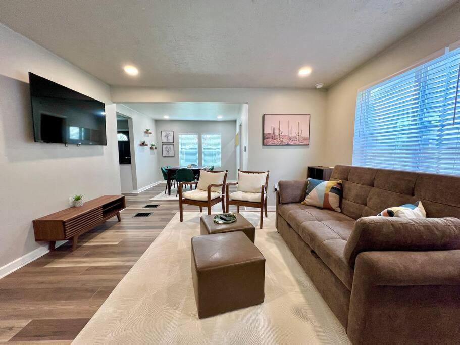 Modern Style Home Near Dt Indy & Major Attractions Indianapolis Exterior foto